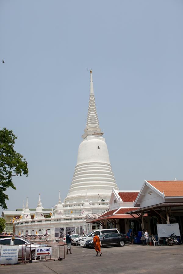 Dilokchan Hostel Female Only Bangkok Exterior photo